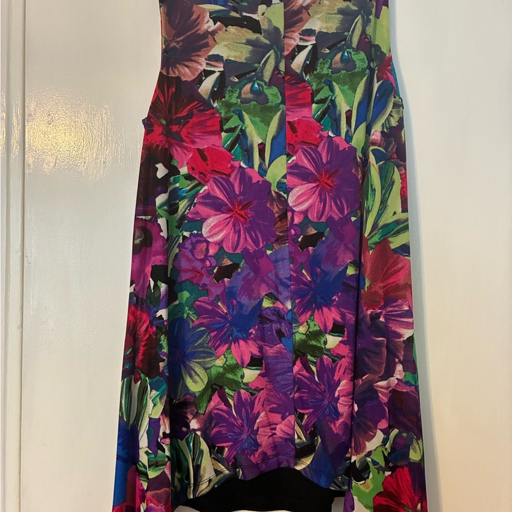Cupio Multicolor Floral V-Neck Top - Picture 2 of 3